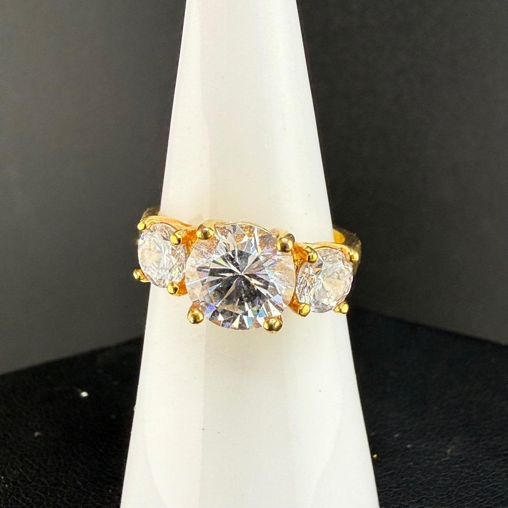 Vintage Rhinestone Ring Gold Tone Three Stone Round Clear Size 6